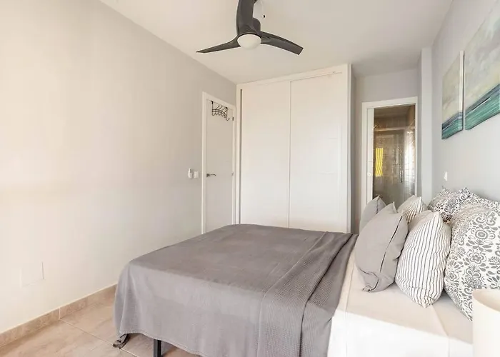 Refurbished 4* With Great Balcony *