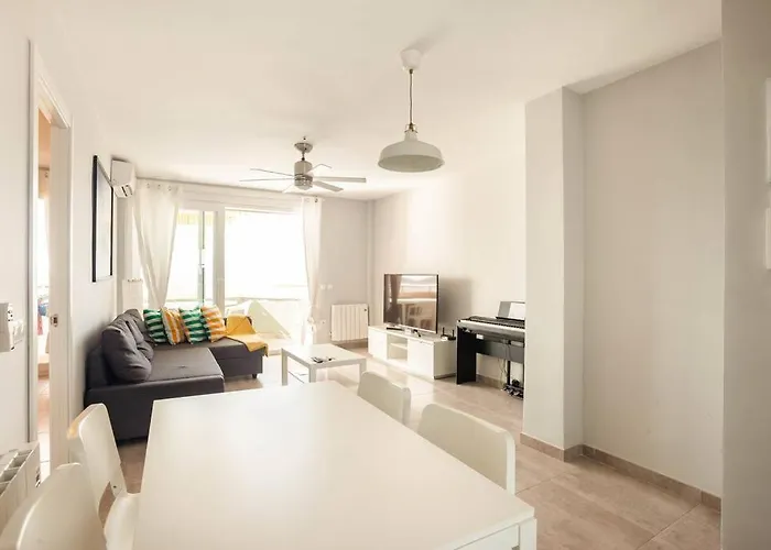 דירה Refurbished 4* With Great Balcony *