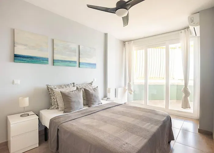 Refurbished 4* With Great Balcony *