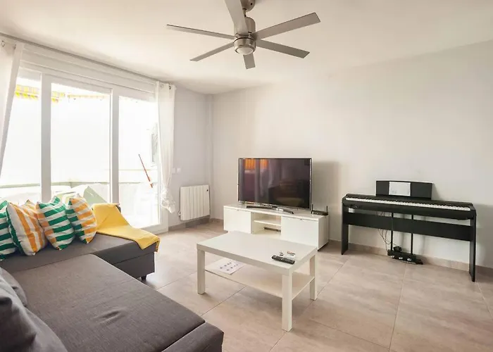 Refurbished 4* With Great Balcony *