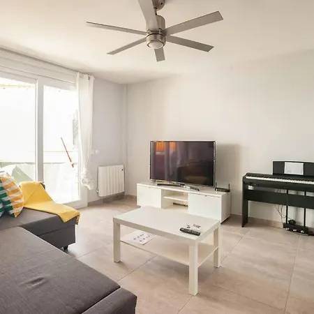 Refurbished 4* With Great Balcony *