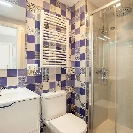 Refurbished 4* With Great Balcony *