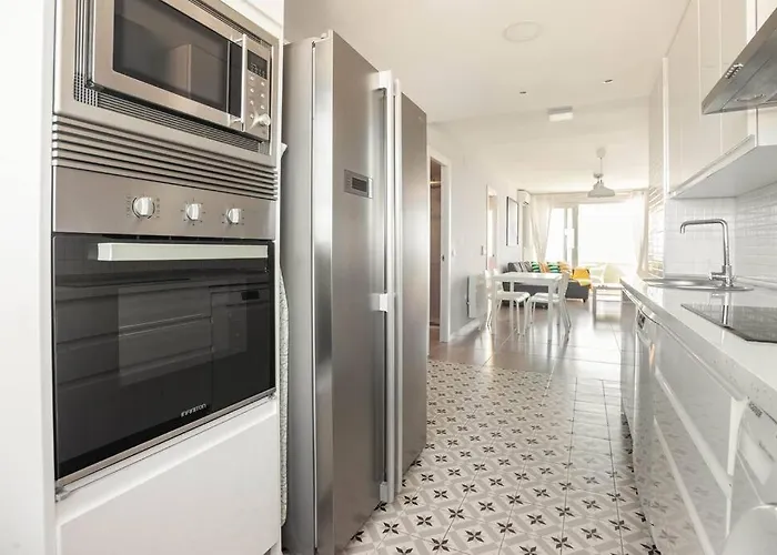 Appartement Refurbished 4* With Great Balcony *